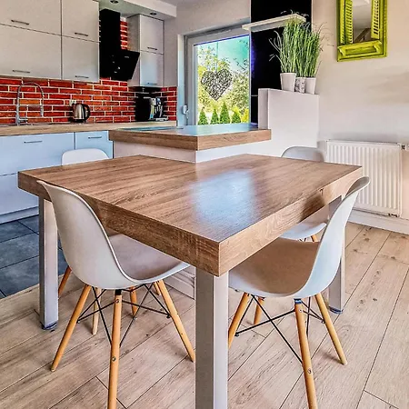 Cozy In Zieleniewo With Kitchenette Zieleniewo (Stargard)