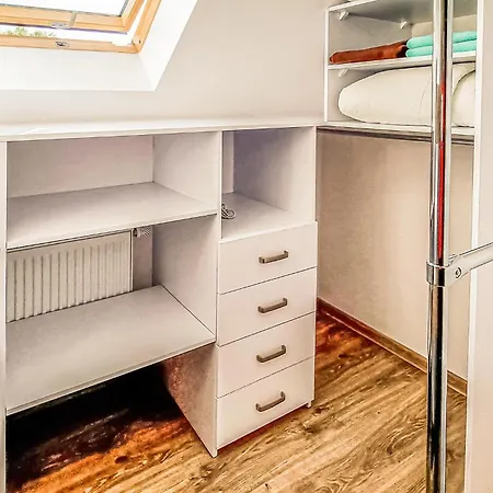 Cozy In Zieleniewo With Kitchenette *