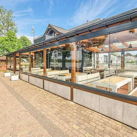 Beach Front Home In Zieleniewo With Wifi * Zieleniewo (Stargard)