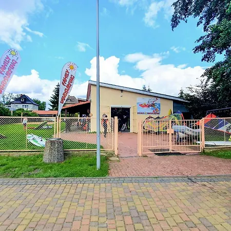 펜션 3 Bedroom Awesome In Zieleniewo (Stargard)